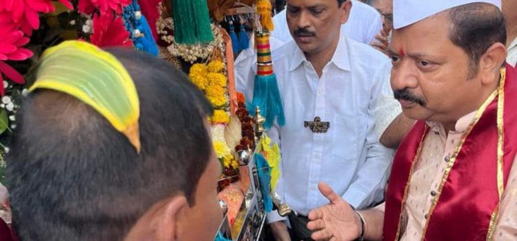 साईनाथ सेवा मंडळ आयोजित साई पालखी व पदयात्रा सोहळा